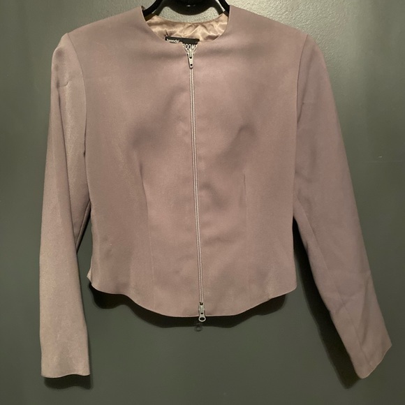 Brenda Beddome Gray skirt and zipper jacket suit - Picture 2 of 3